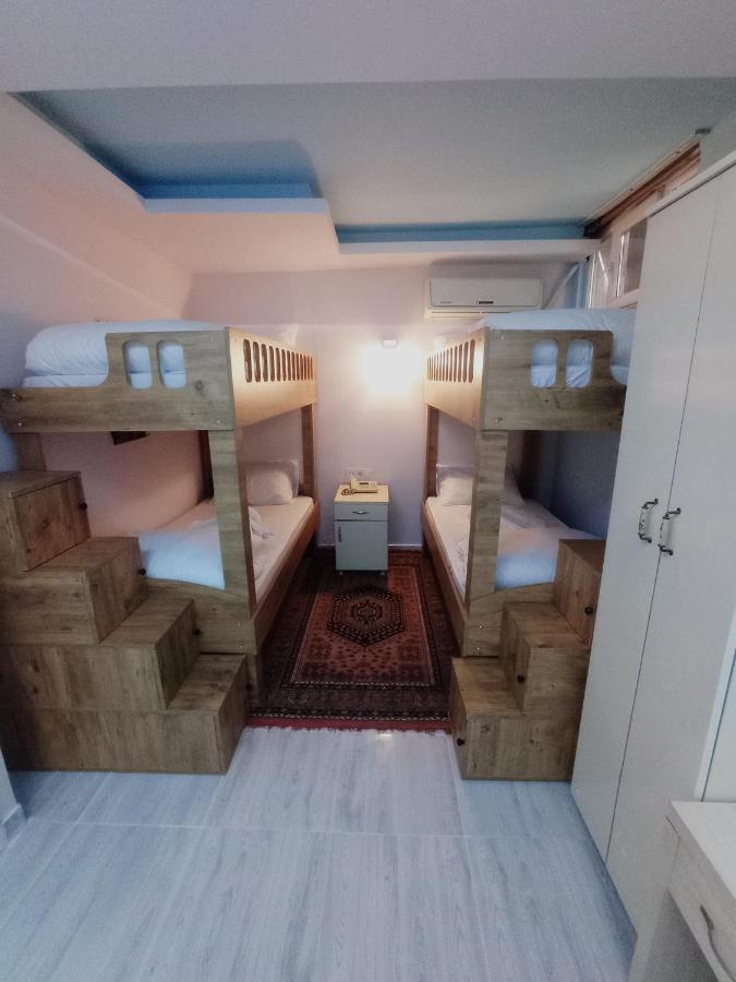 Armis Hostel Istanboel Buitenkant foto