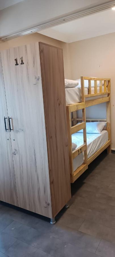 Armis Hostel Istanboel Buitenkant foto