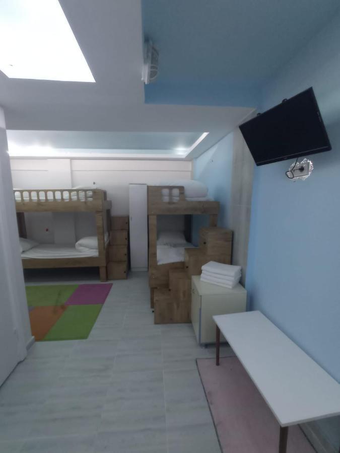 Armis Hostel Istanboel Buitenkant foto