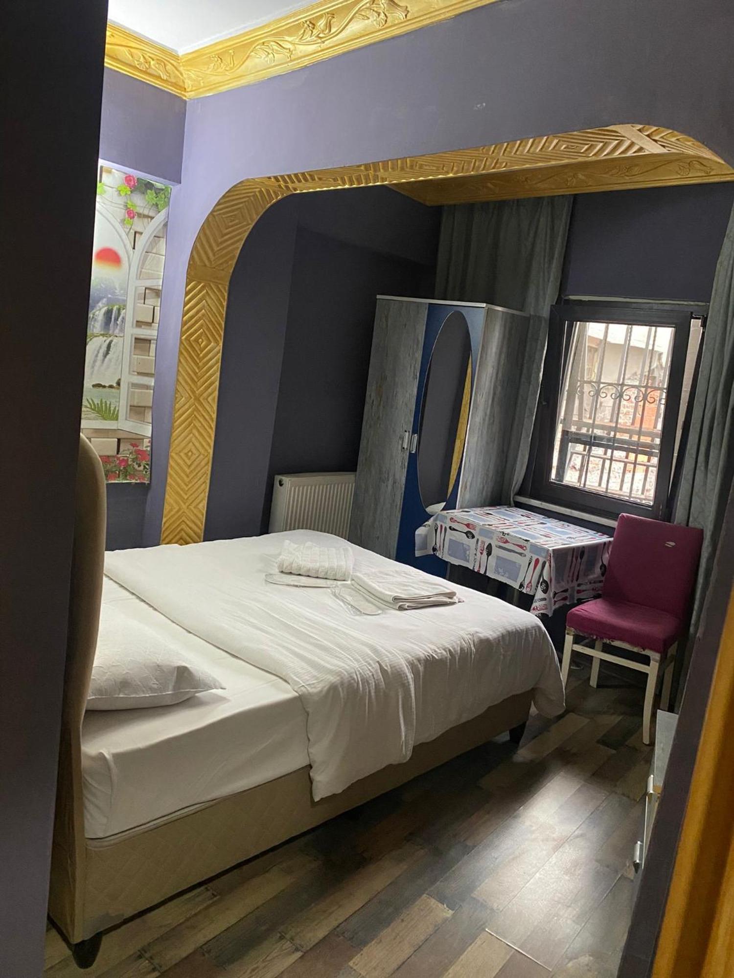 Armis Hostel Istanboel Buitenkant foto